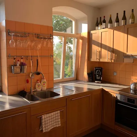 Tatil Evi Lisovna-prazdninovy Dum S Vinnym Sklepem